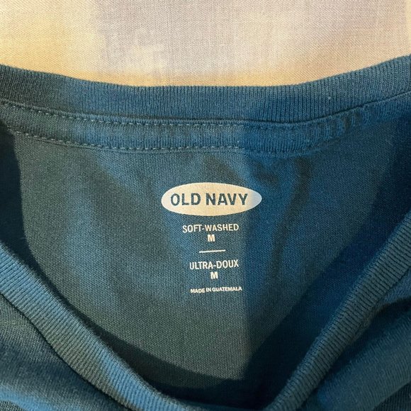 Old Navy Blue Graphic T-Shirt - Picture 4 of 4